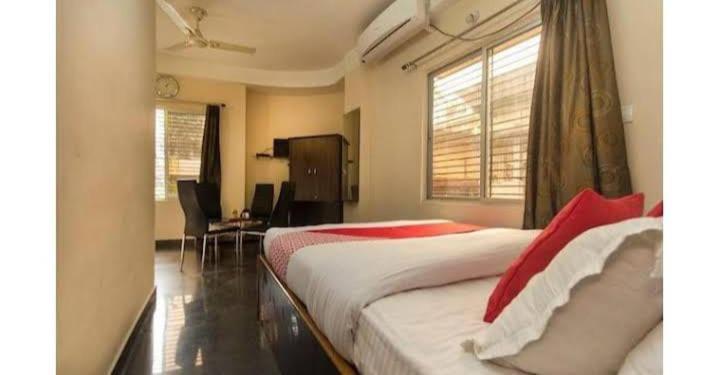 Skyline Lodge Siliguri Extérieur photo
